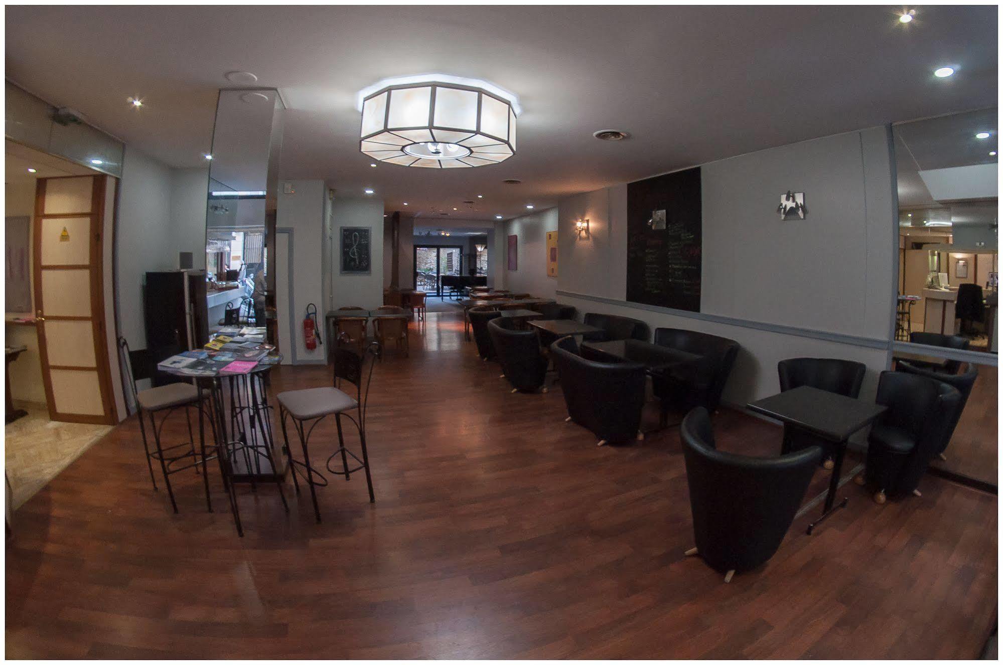 ריימס Hotel Gambetta מראה חיצוני תמונה